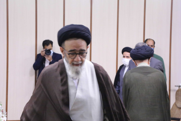 اولین همایش بنیاد سادات