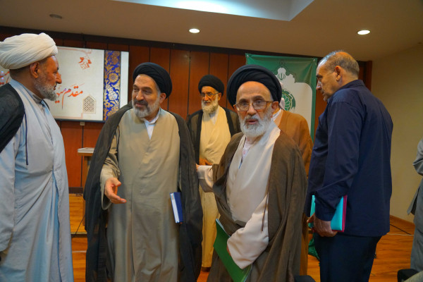 دومین همایش بنیاد سادات