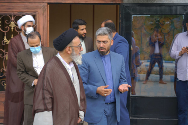 اولین همایش بنیاد سادات